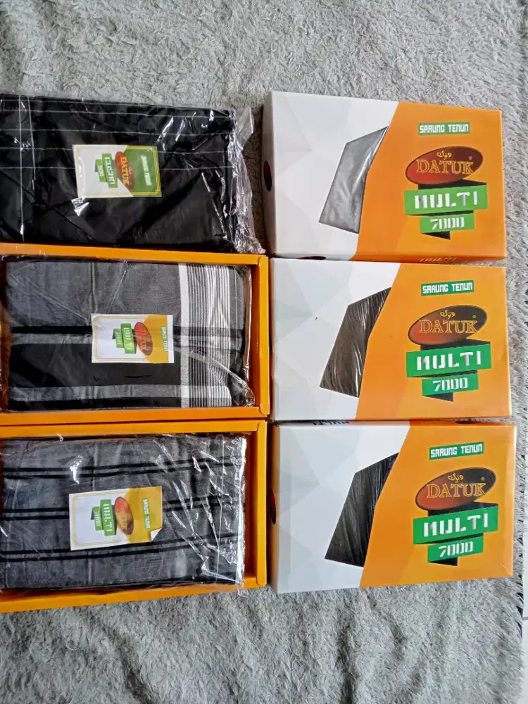 Kain sarung baru