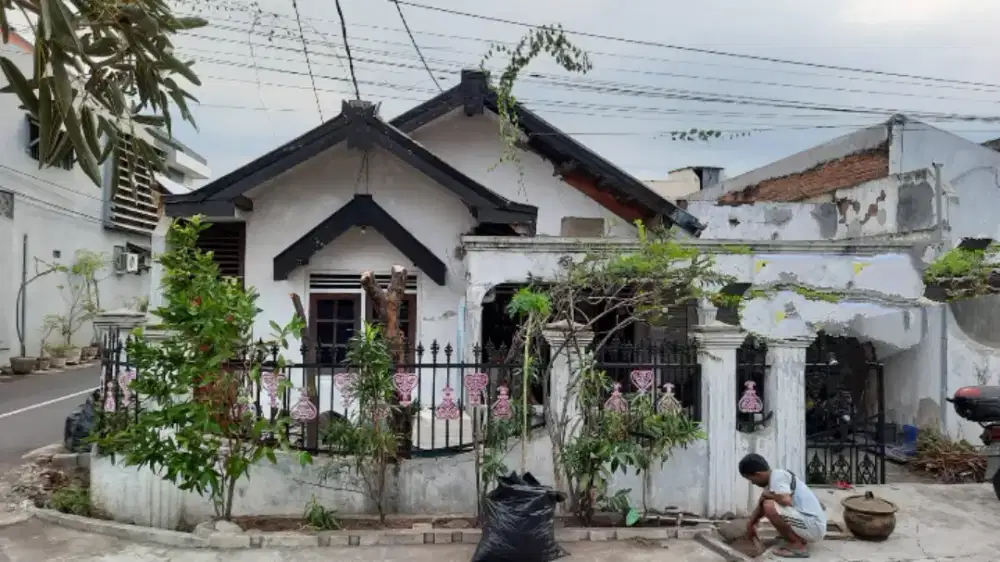 Jual murah RUMAH HITUNG TANAH,PojokPasuruan tengah kota
