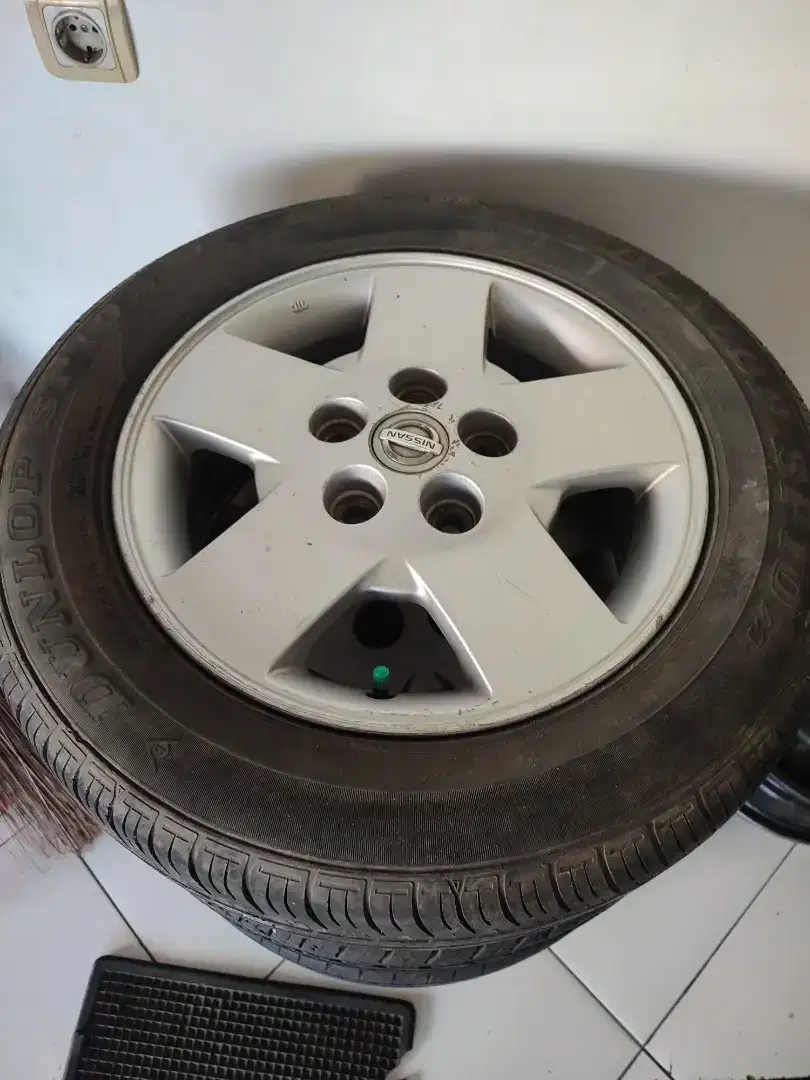 Velg ORI Nissan Serena R15 cocok untuk Granmax Luxio Carry Tayo Apv