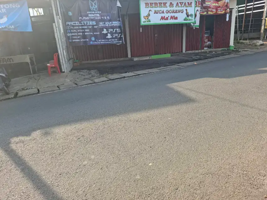Di jual 2 kios di jln raya utama