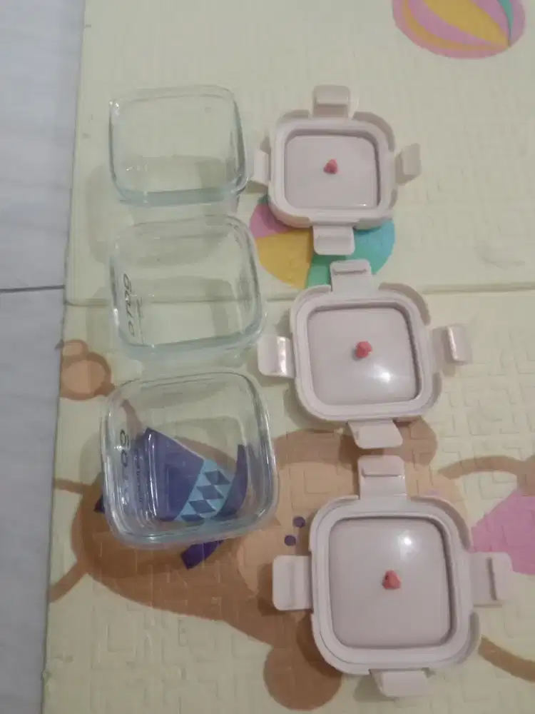 Paket lengkap untuk makanan anak