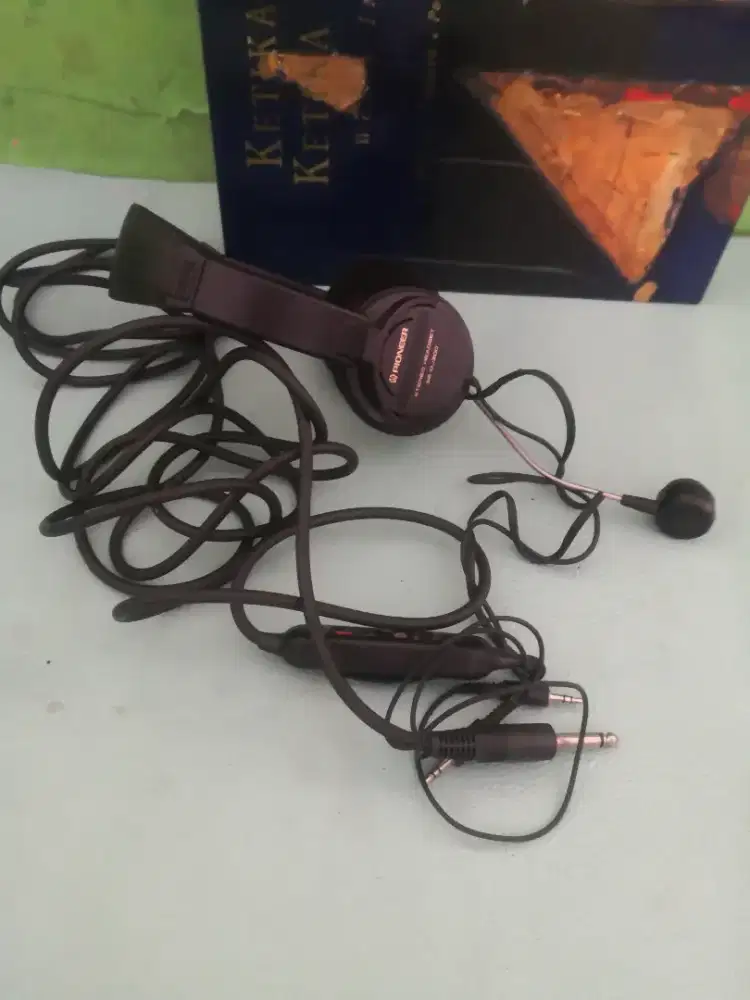 Aneka headphone vintage