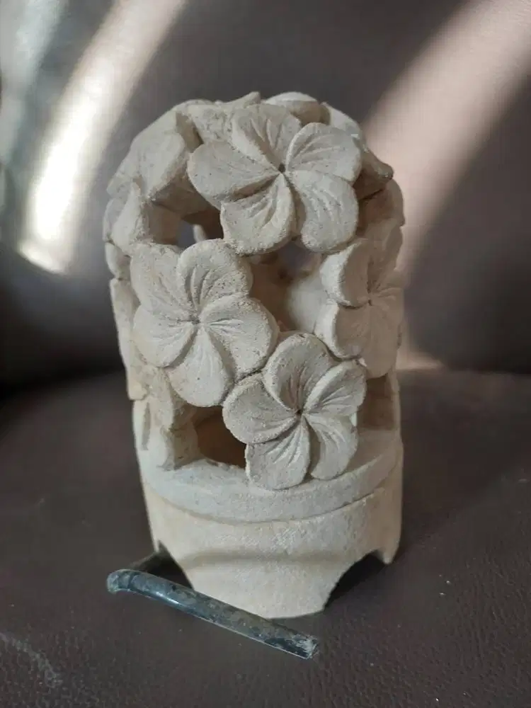 Lampu Hias Batu Alam ( lebar 10cm, tinggi 17cm)