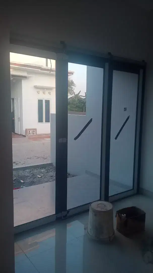 Pintu sleding door serbaguna