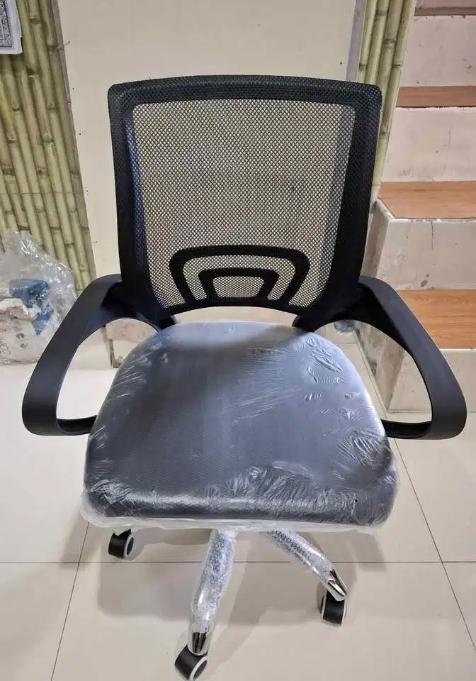 Kursi Kerja Kantor Baru Harga Net