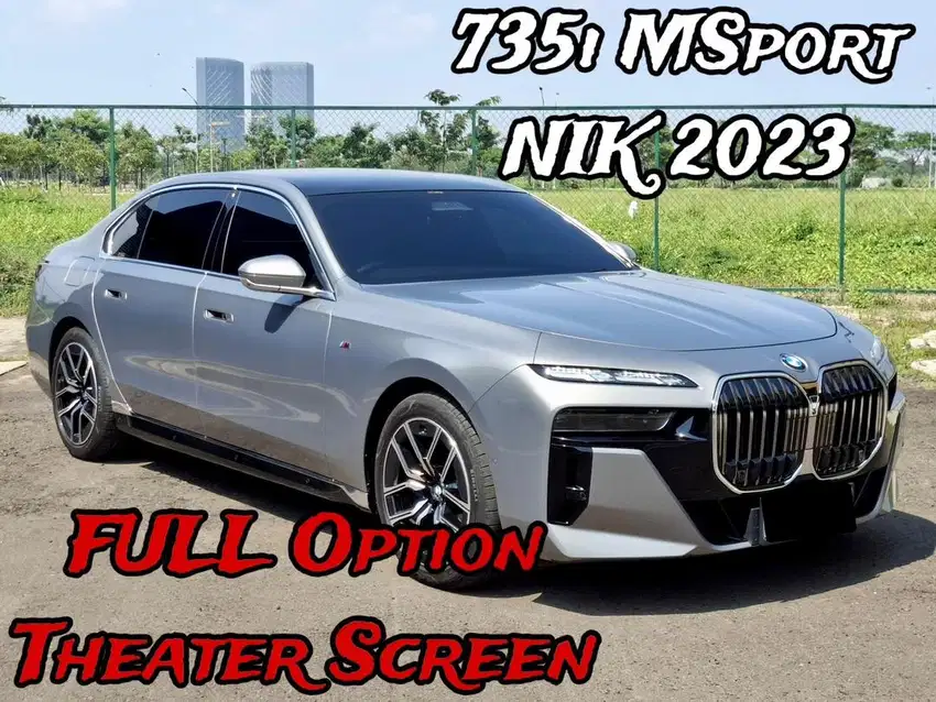 Theater Screen / BMW 735i 735 735Li MSport M Sport G70 2023 regis 2024