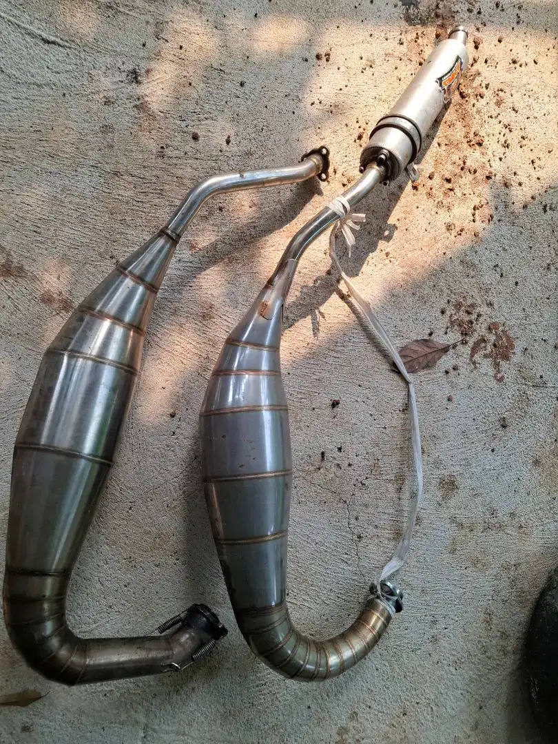Knalpot AHRS dan Chamber no label untuk Ninja