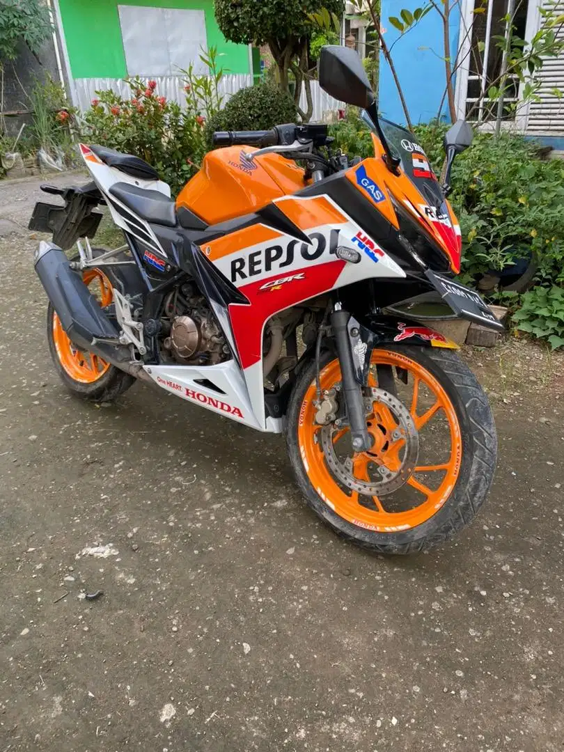 Honda Cbr150r 2016