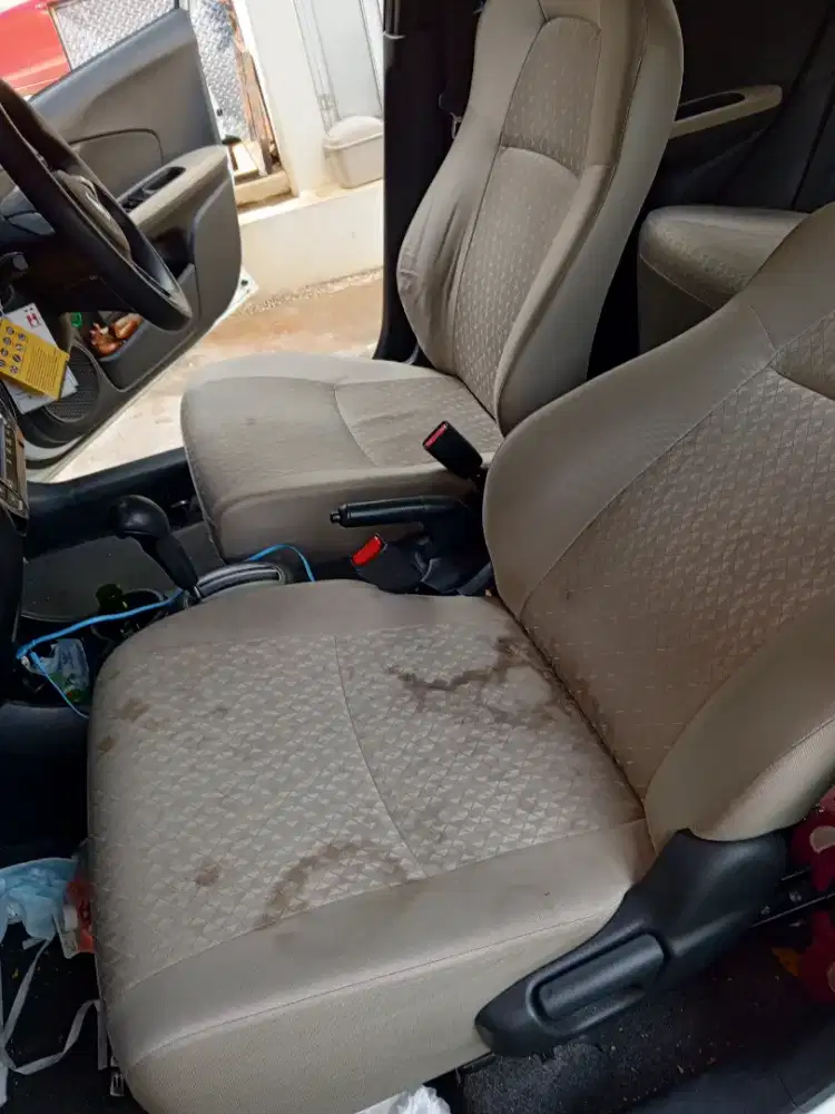 Jasa cuci kasur springbed sofa karpet jok mobil dll