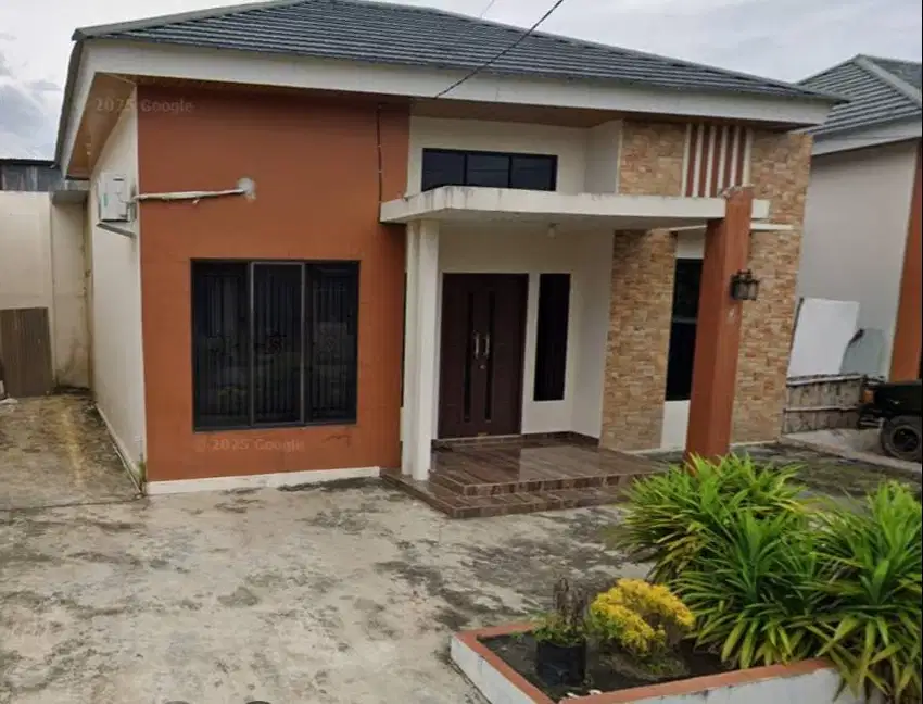 DISEWAKAN / DIKONTRAKAN RUMAH TIPE 60