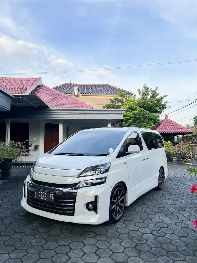 ANTIK!! Jarang Ada Toyota Vellfire GS 2013 Putih CBU