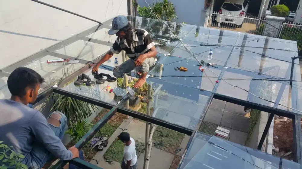 Kanopi Kaca tempered