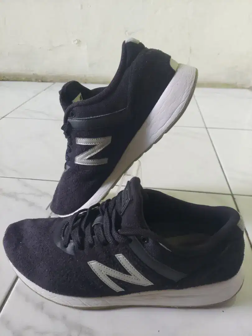 Sepatu NB42  size 40 insole 27cm