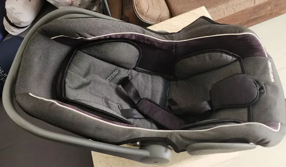 Car seat  babydoes