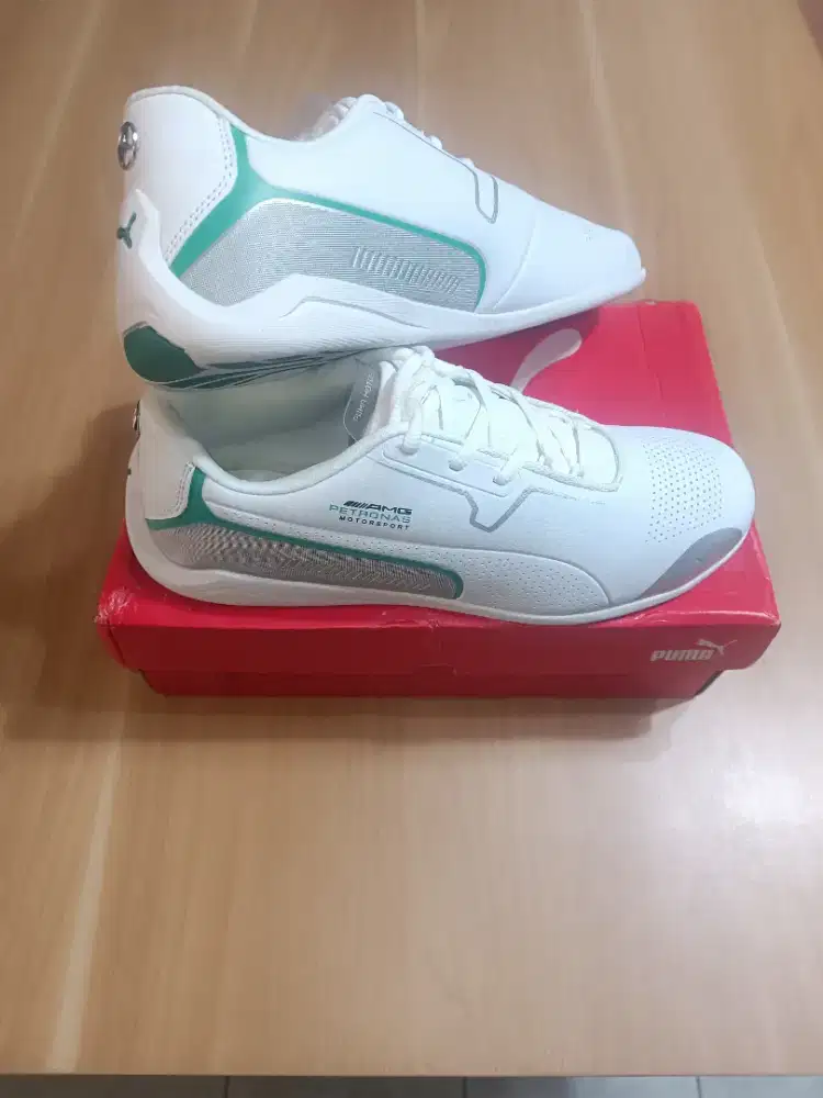 Sepatu Puma Mercedes AMG