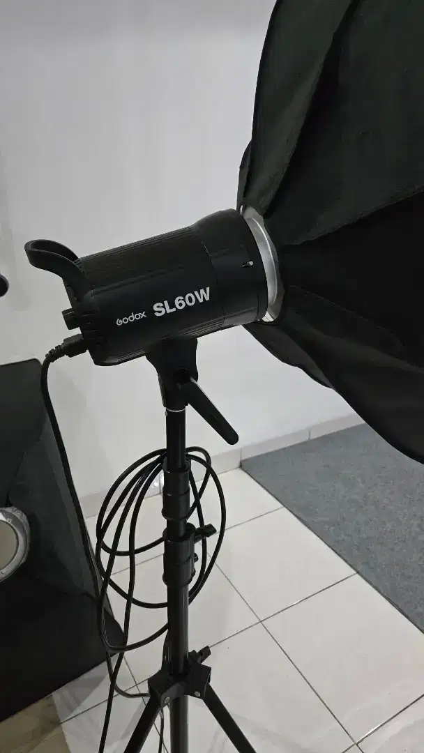 MURAH Satu set continuous lamp lighting lampu studio Godox SL60W