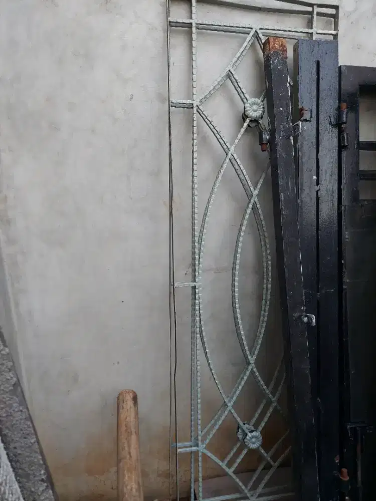 Dijual teralis jendela besi bekas masih bagus