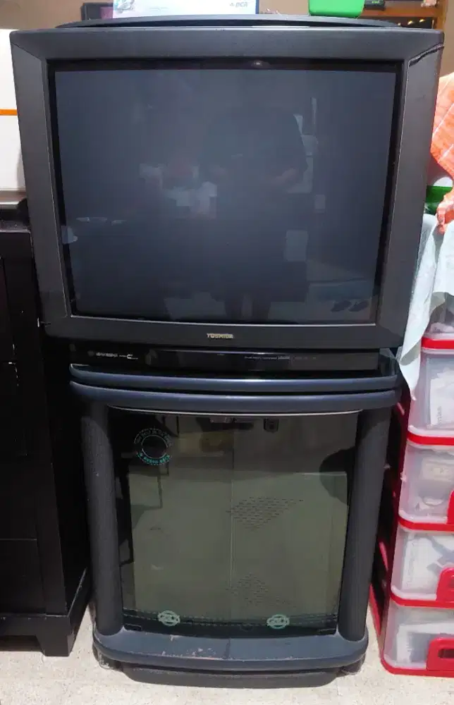 TV TOSHIBA 2929De DRAMATIC VISION 29 INCH TABUNG NICAM DIGITAL STEREO