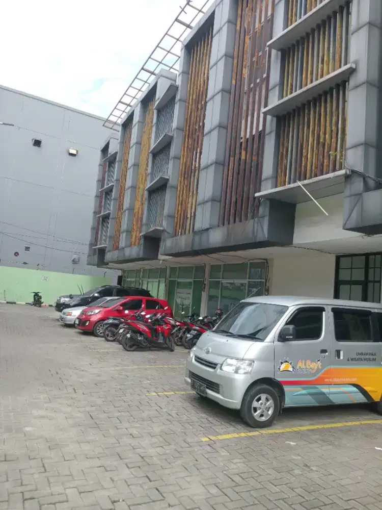 Ruko 3.5 Lantai siap pakai.pondok aren tangsel.