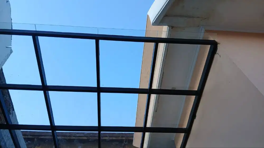 Kanopi kaca clear lantai 2 Surabaya