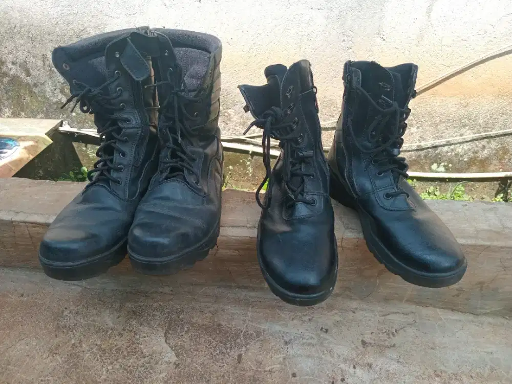 Jual sepatu masih bagus