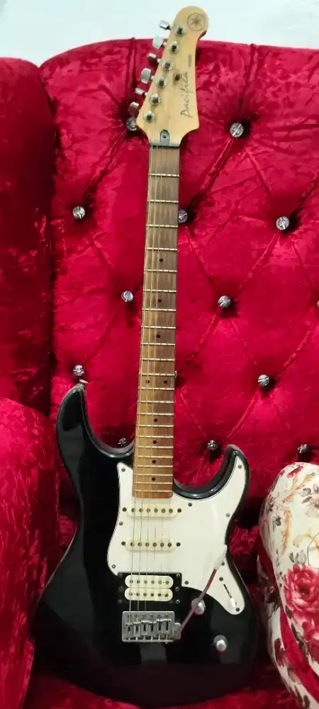 Gitar YAMAHA PAC112V