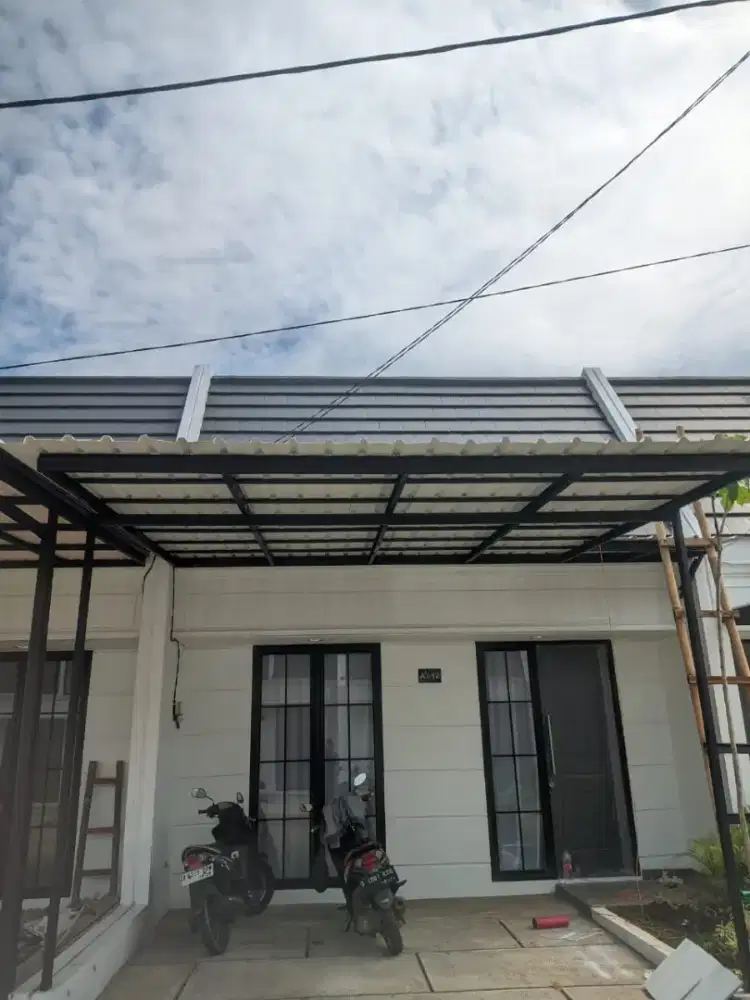 Pemasangan kanopi baja ringan