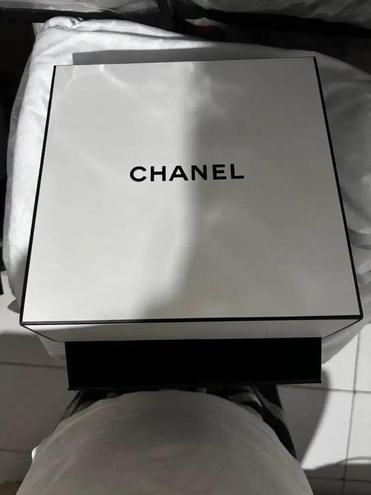 Box chanel authentic