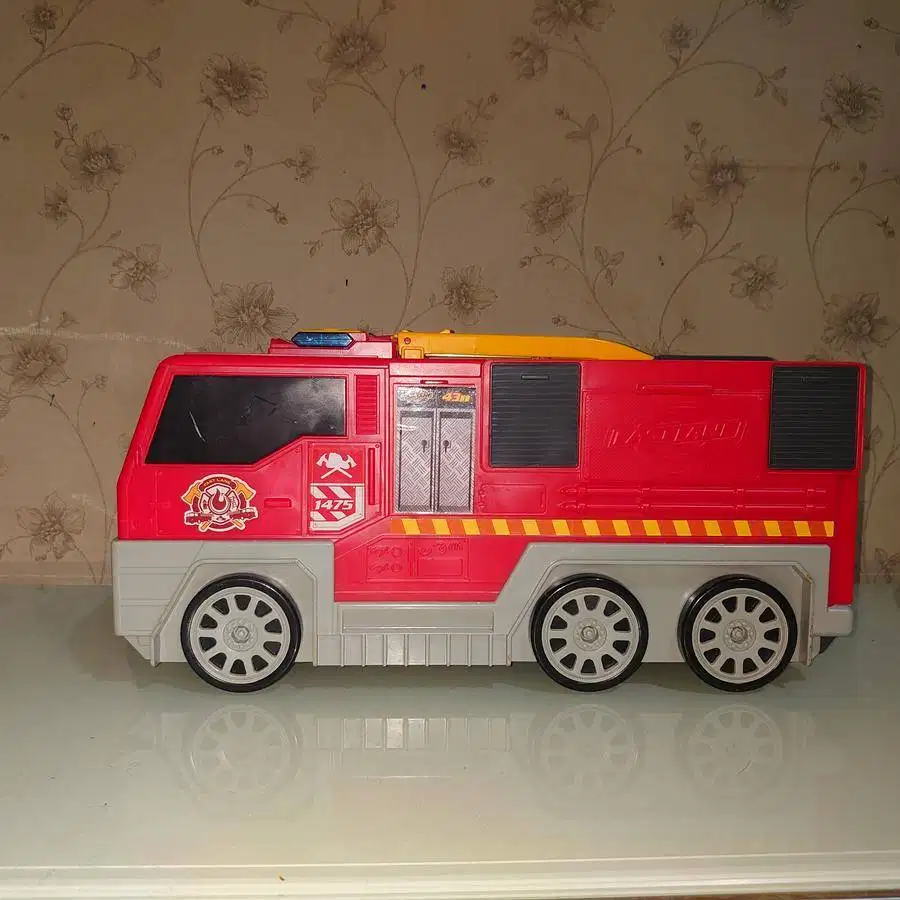 folding fire truck playset diorama