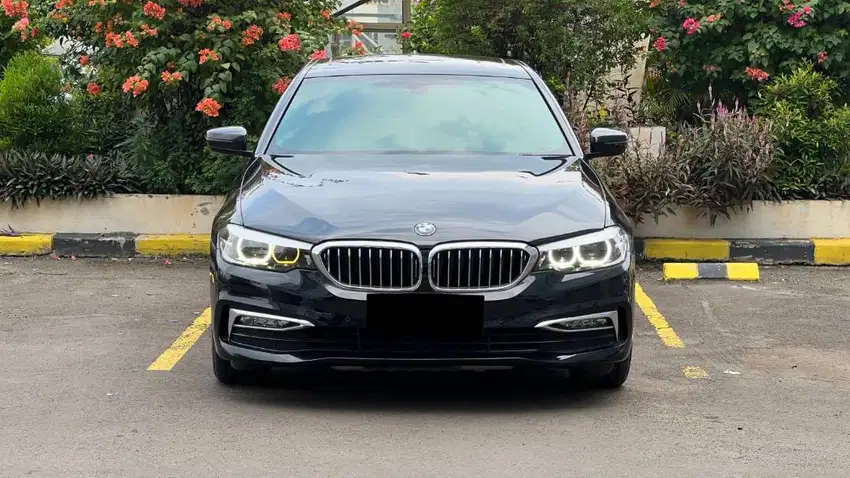 [ KM ANTIK 16RB ] Bmw 530i Luxury G30 Limousine AT Black 2017/2018