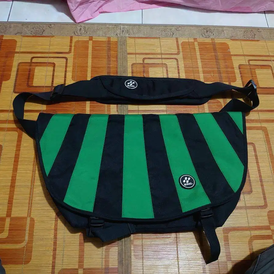 tas selempang Zinc sekolah kuliah gaya