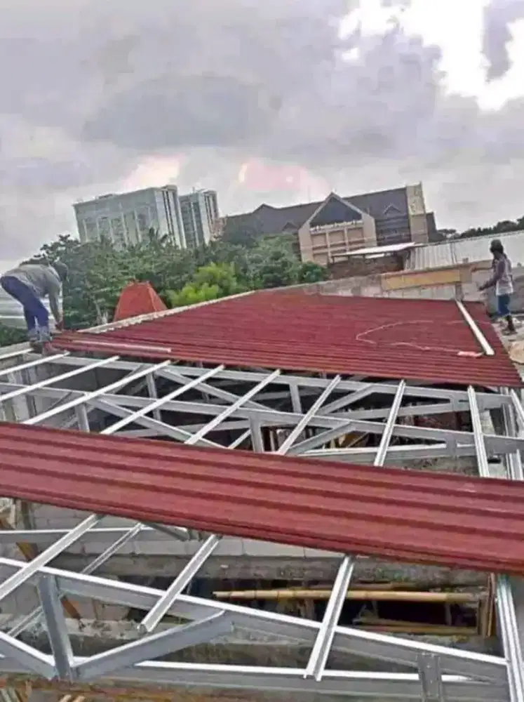 Pemasangan kanopi baja ringan