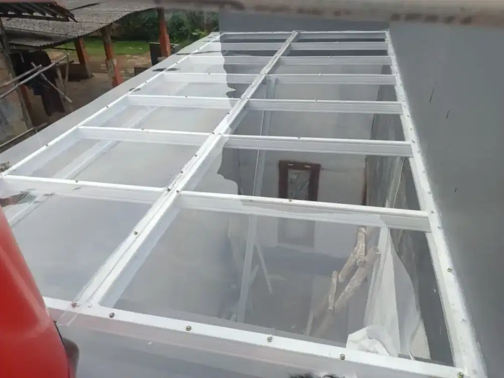 Pemasangan kanopi baja ringan