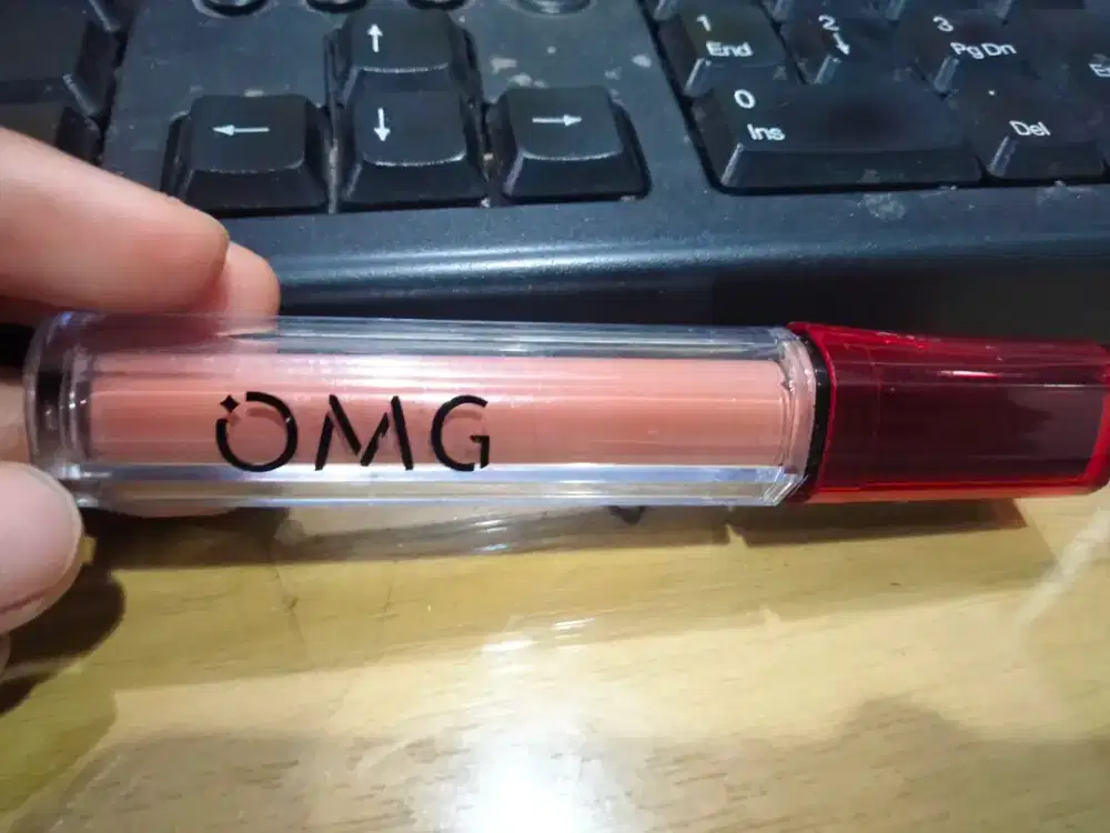 Lipcream, maskara, browcara