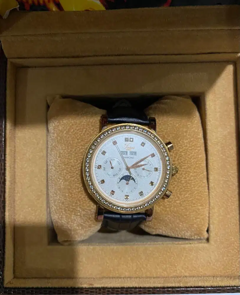 Jam Tangan Teiwe Diamond Swiss