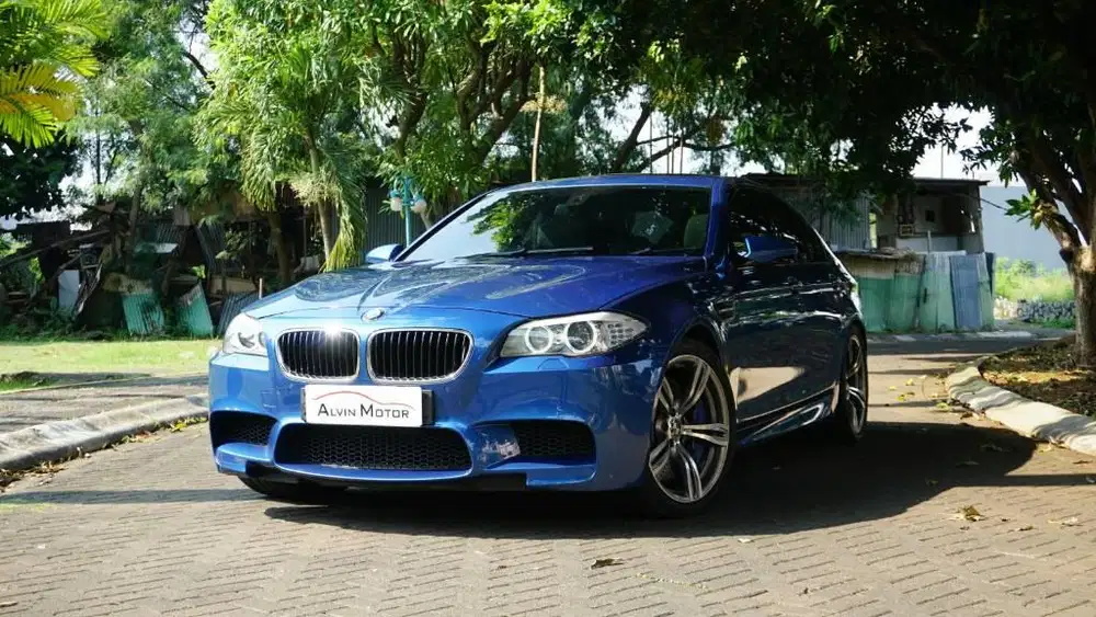 BMW M5 2013 | UK Spec (Full Paper)
