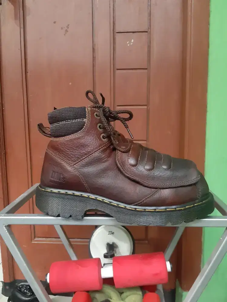 Dr martens indusrial steeltoe/safety 42