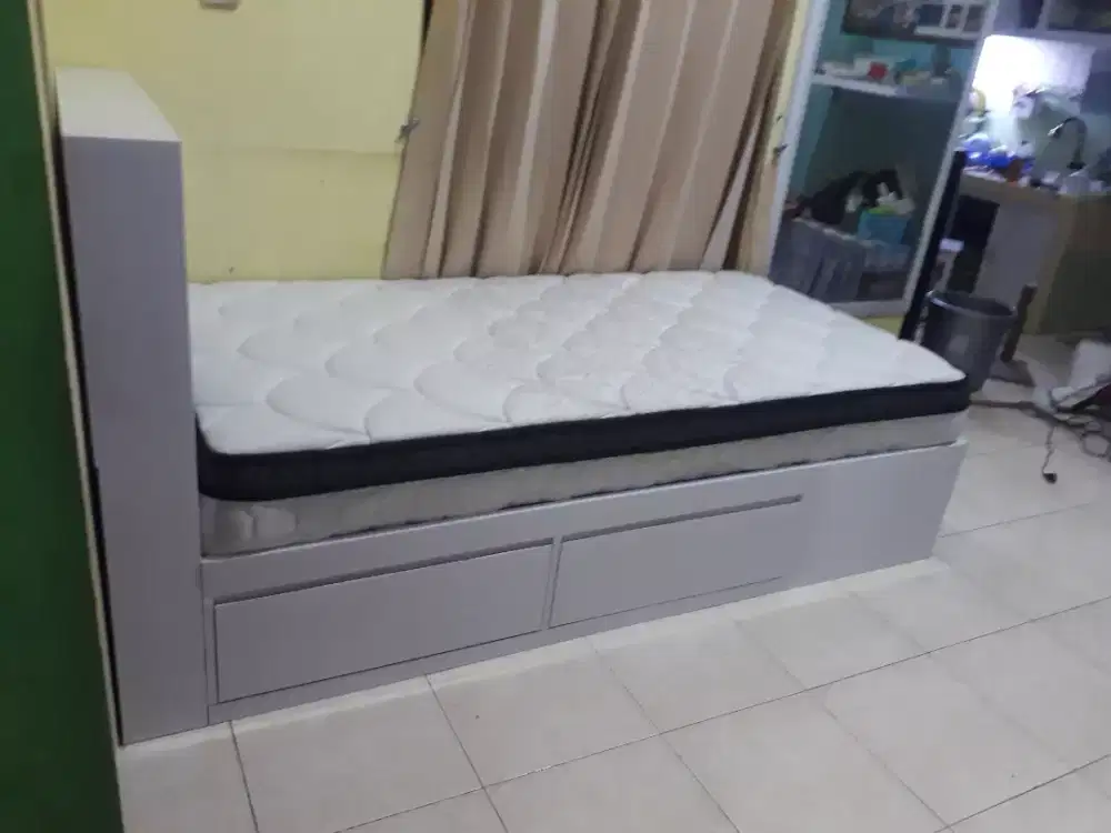 Tempat tidur murah minimalis
