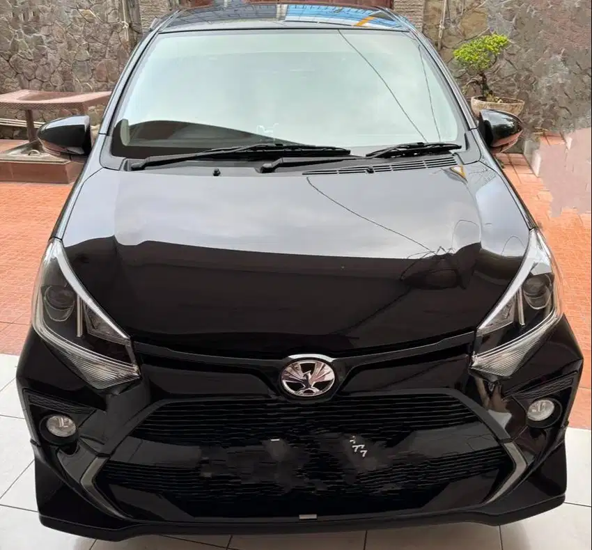 Toyota Agya 1.2 GR Sportivo Matic Hitam KM Rendah