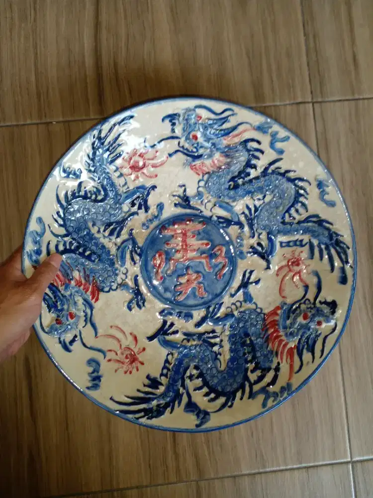 Piring naga kuno lawas retak seribu