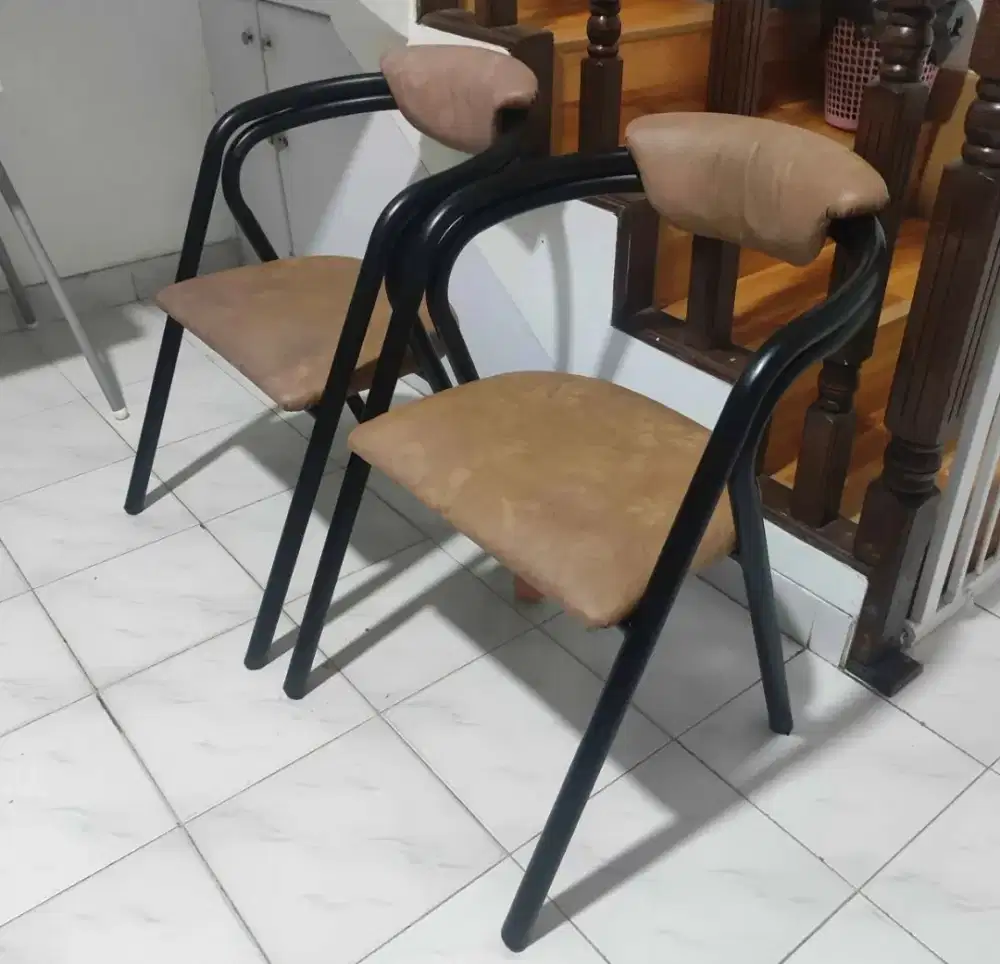 Kursi bangku cafe santai teras makan dll besi jok kulit