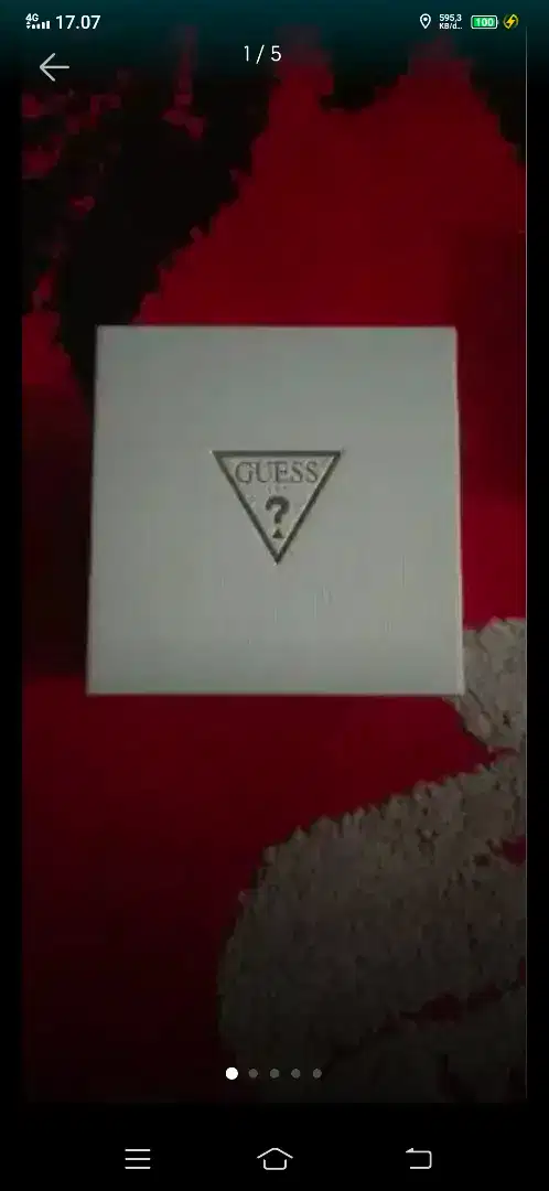 Jam tangan pria GUESS