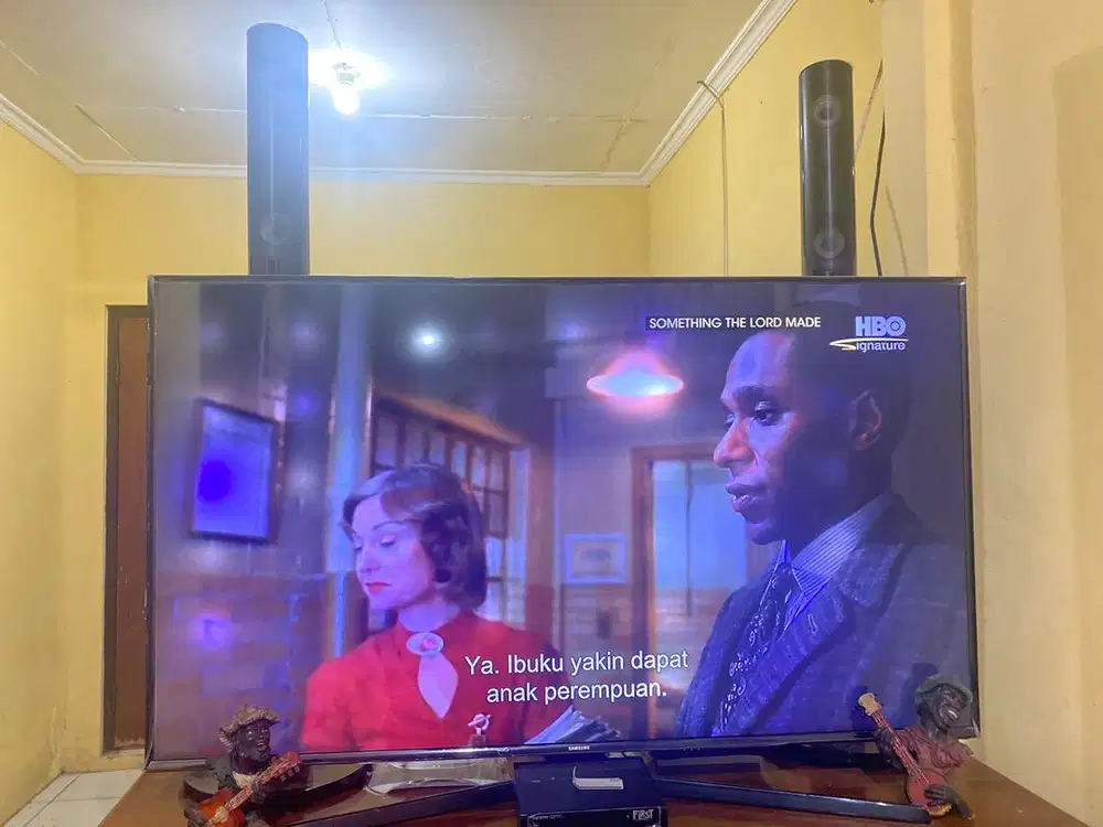 LED TV SAMSUNG 48 inch dan HOME THEATER SAMSUNG