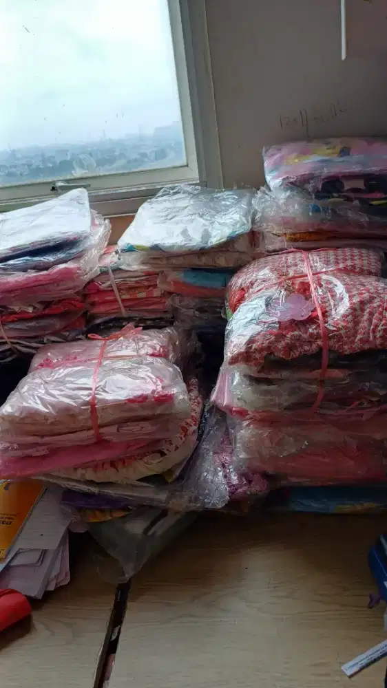 Baju anak Dijual borongan  135pcs