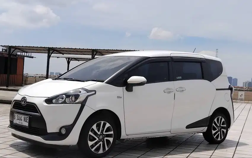 Sienta V Automatic 2018 Top Condition