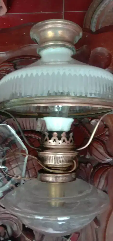 Lampu minyak VOC/ Kompeni dari Kristal