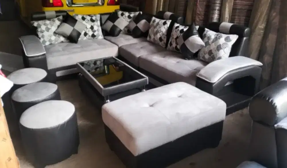 Sofa beranak abu hitam