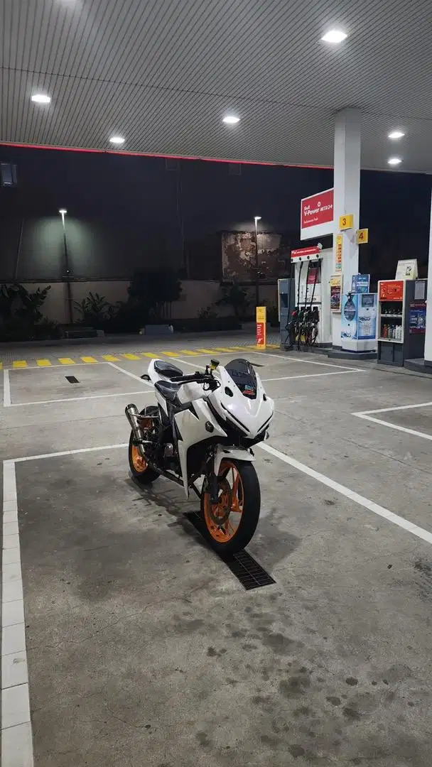 HONDA CBR 150R FACELIFT (SEMUA PART MODIF AMBIL)