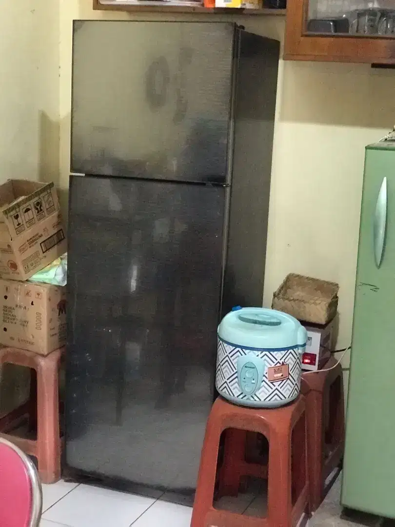Kulkas 2pintu Sharp