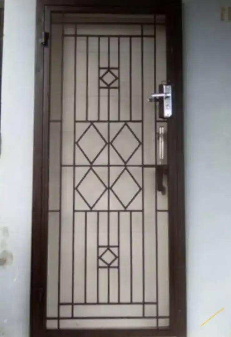 pintu teralis kawat nyamuk